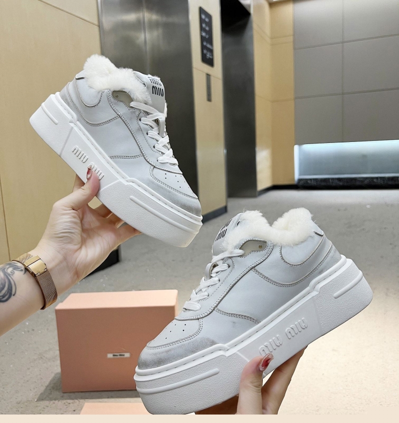 Miu Miu Casual Shoes